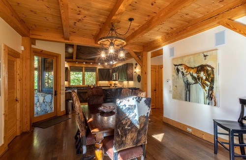 Banner Elk House | Rustic Cedar Rock Townhome at Eagles Nest - Front of the mountain, hot tub, firepit, pool table!
