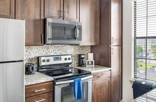 West End Apartment | Rustic Cozy Midtown 1 bd