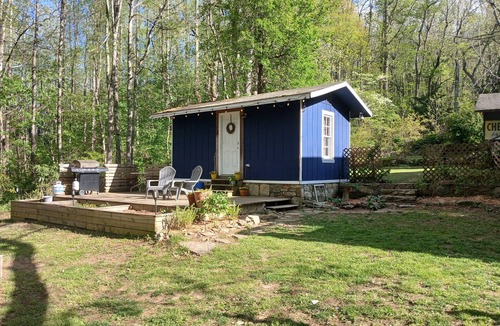 Gerton Cottage | Rustic Hillside Hideaway. A cozy cottage perfect for 2! Hikers paradise! Hot tub