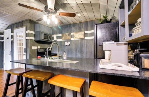 Liberty Cabin | Rustic Liberty Retreat w/Private Patio & Gazebo!