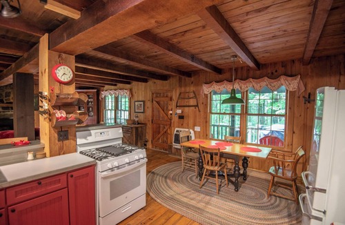 Warrensville Cabin | Rustic Retreat - Wood Burning Fireplace - Short Drive To New River - 20 Min to WJ