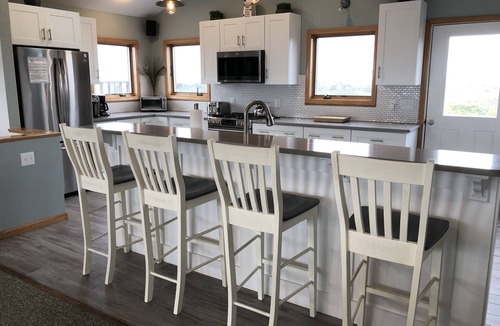 South Nags Head House | S. Nags Head Semi-Oceanfront: Large Pool, Cabana, Hot Tub, NEW Kitchen & Baths!