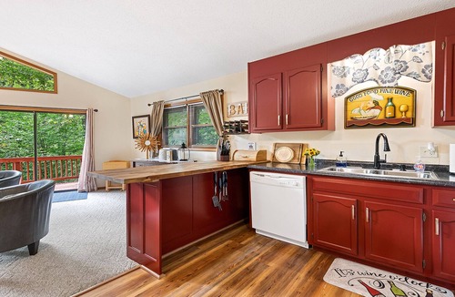 Maggie Valley Cabin | Safe Haven - Hot Tub, Views, Family Friendly Retreat