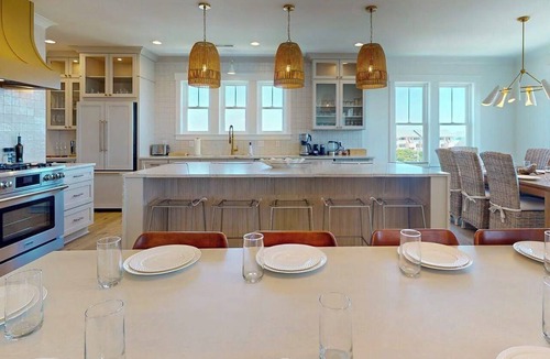 North Carolina Coast House | Salt House | Luxury 7-Suite Beach Retreat w/Pool & Elevator
