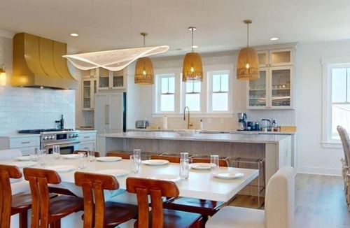 North Carolina Coast House | Salt House | Luxury 7-Suite Beach Retreat w/Pool & Elevator