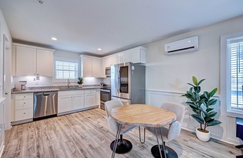 Surf City Apartment | Saltwater Suites, 301 King 3rd Floor