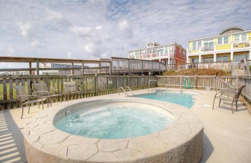 Carolina Beach House | Salty Banana by Carolina Beach Realty