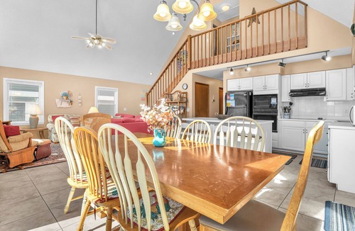 Long Beach House | Sandtrap: Oceanview House on West Beach with Easy Beach Access.
