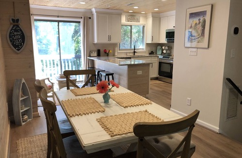 Pine Knoll Shores House | Sandy Feet Retreat! Wonderful Oceanside Townhome Sunday to Sunday