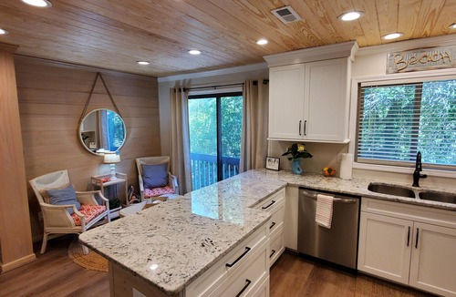Pine Knoll Shores House | Sandy Feet Retreat! Wonderful Oceanside Townhome Sunday to Sunday