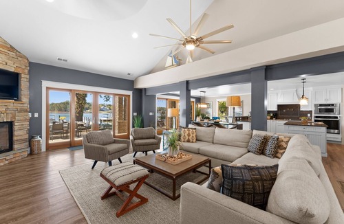 Mayhew House | Sandy Shore - Coastal Cottage Meets Urban Contemporary w/Optional Boat Rental