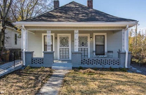 Maxwell House | Sanitized Hip East Nashville Apartment