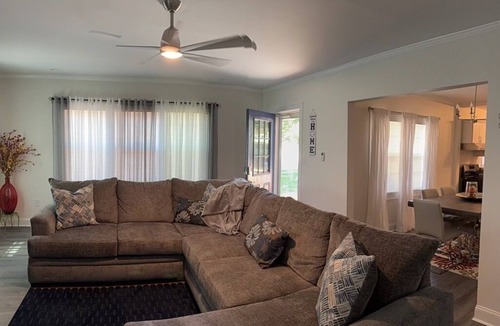 Rockingham House | Sarah's HousenRare-Gem! Charming 3-bedroom house in Central Rockingham with AC