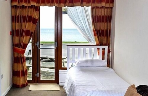 West Looe Bed & Breakfast | Sawyers Bed and Breakfast