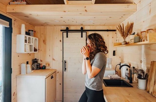 Swannanoa House | Scandinavian Retreat, Mountain View, and 20 Minutes to Asheville!