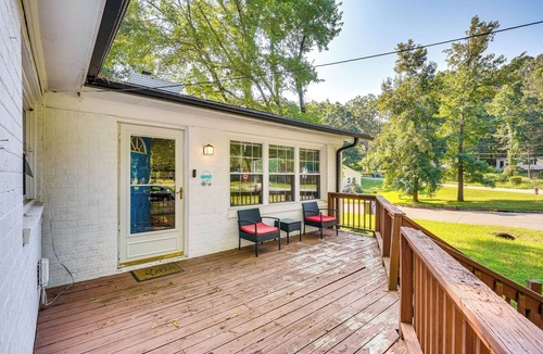 Hillsborough House | Scenic Escape ~ 15 Mi to Durham!