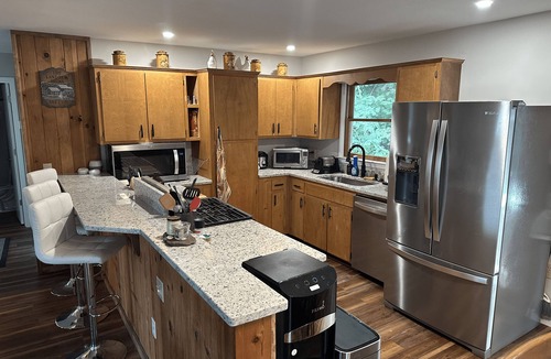 Clarks Chapel House | Scenic Western Carolina Mountain Retreat - Spacious 4-bedroom house with WiFi