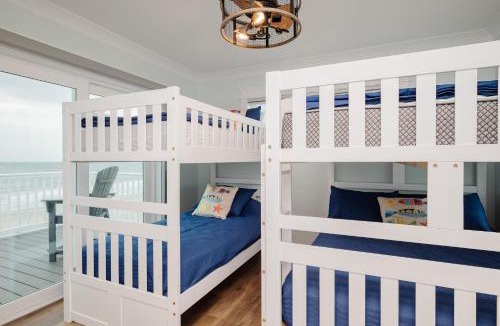 Oak Island House | Sea-Batical