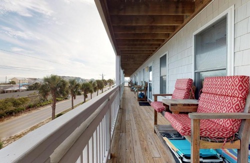Surf City Apartment | Sea Coast Suites 14