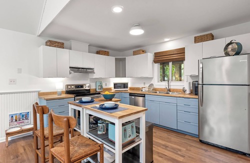 Southern Shores House | Sea Dog's Dream: Pets Allowed