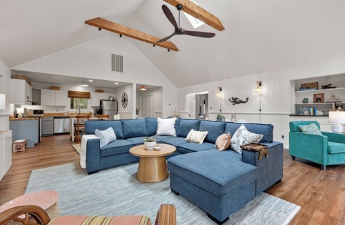 Southern Shores House | Sea Dog's Dream: Pets Allowed