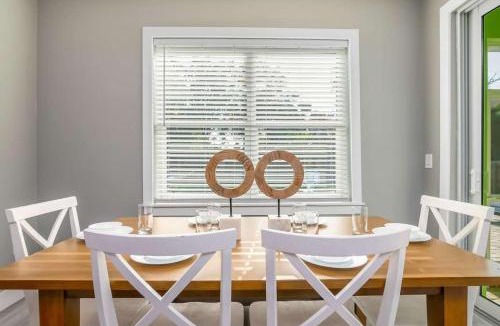 Southmont House | Sea La Vie Beach House