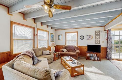 Waves House | Sea La Vie Waves