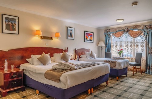 Oban Hotel | Sea View Stay Near Oban Bay | Stroll to Tower, Distillery & Museum