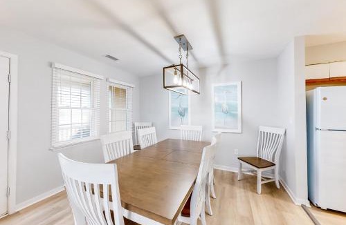 Buxton House | Seahorse #18A-CAC