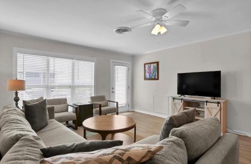 Shell Island House | Seaview Unit A by Sea Scape Properties