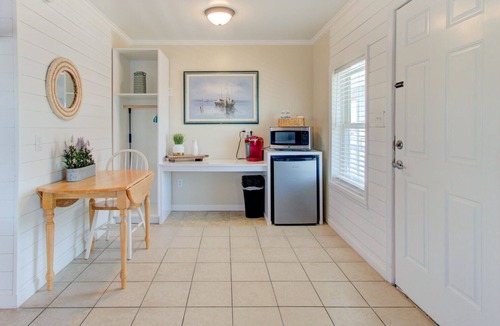 Carolina Beach Hotel | SeaWitch Motel