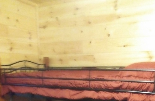 Rutherfordton Cabin | Secluded 3 story 4 br 2 bth on BroadRiver, by Ashville ,TIEC Chimney rock.