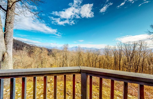 Sylva Cabin | Secluded cabin with mountain views, hot tub, fire pit & billiards
