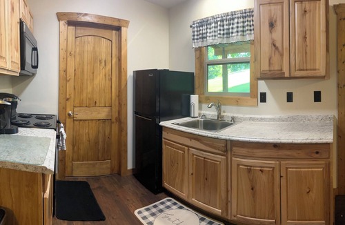 Elkin Cabin | Secluded farm cabin-private 100 acre retreat in Yadkin Valley Wine region