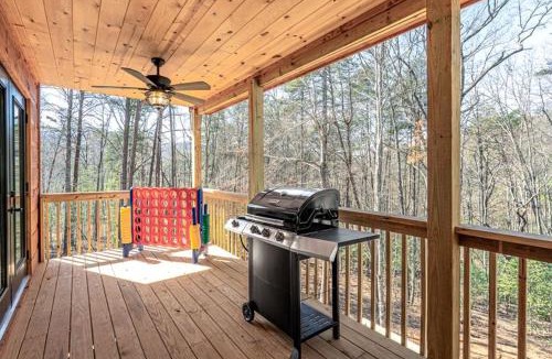 Unaka House | Secluded Mountain Cabin, Hottub, Fire pit, 4 Acres