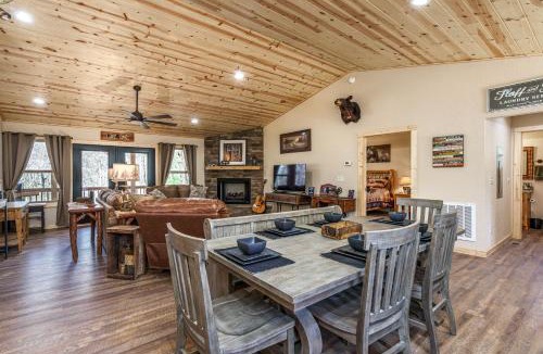 Unaka House | Secluded Mountain Cabin, Hottub, Fire pit, 4 Acres