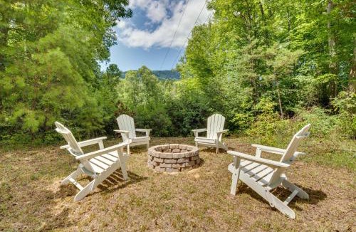 Old Fort House | Secluded Mountain Retreat 30 Mi to Asheville!