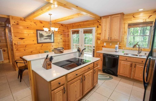 Seven Devils Cabin | Secluded Mountain Haven in Seven Devils
