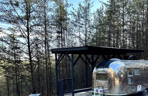 Lenoir House | Secluded Off-Grid 1962 Airstream in Blue Ridge Mountains