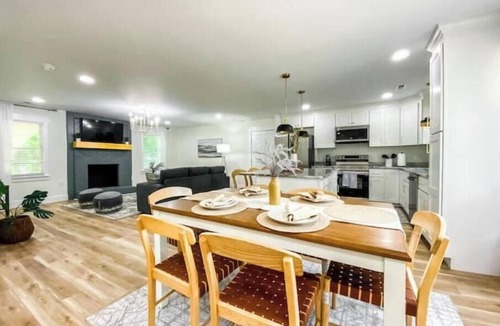 Zebulon House | Secluded ranch with big yard in Zebulon