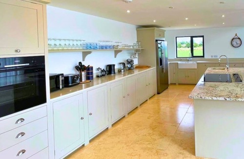 Denchworth House | Secluded Ridgeway View Barn Conversion
