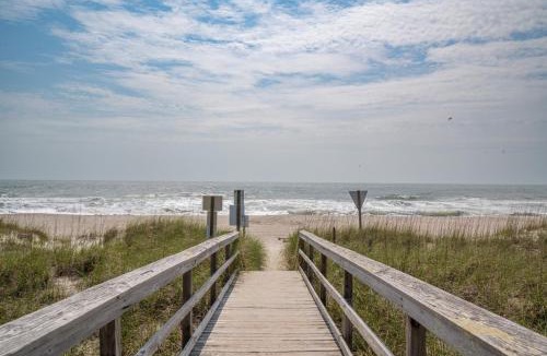 Kure Beach House | Second Row - Ocean View - Near Kure Beach Pier