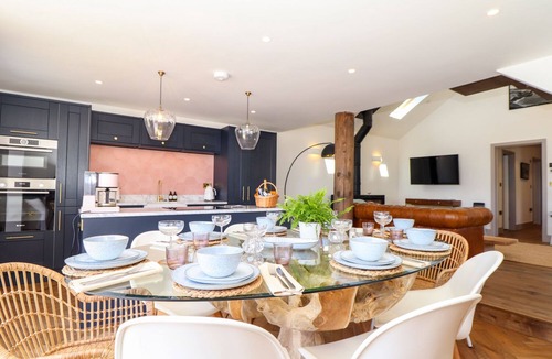 St Just Cottage | SEE TWO SEAS, CAPE CORNWALL, pet friendly, with hot tub in St Just