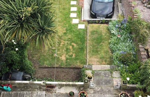 Sketty Apartment | Self contained ground floor Garden Flat with parking and view of lighthouse