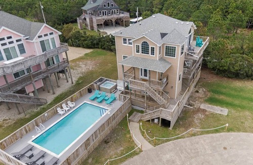 Rodanthe House | Semi-Ocean front property with direct access to beach from property