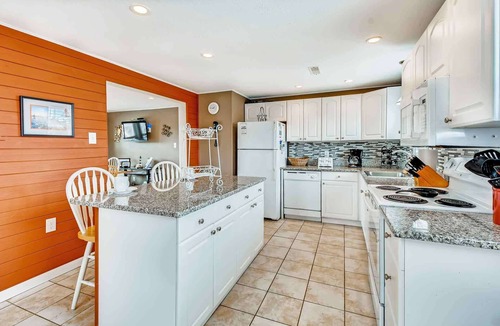 Avon House | Semi-Oceanfront Home w/Grill, Wet Bar, Community Pool and Tennis/Pickleball