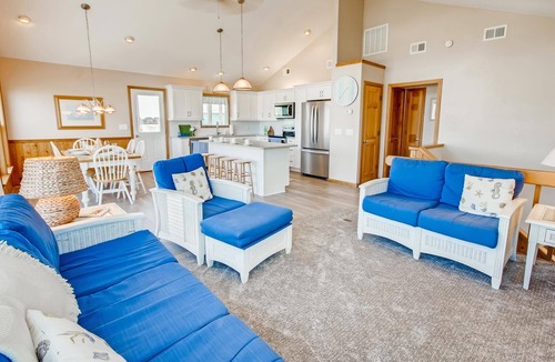 Rodanthe House | Semi-Oceanfront Home w/Private Pool, Hot Tub, Basketball. Watch the Waves Crest