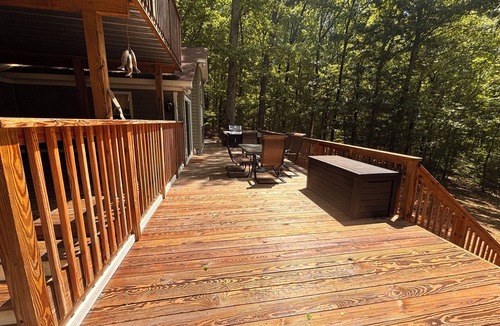 Gumberry Cabin | Semi secluded getaway