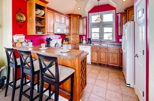 Wind Over Waves House | Semi-Soundfront Dog Friendly w/Pool, Hot Tub, Game Room, Community Boat Ramp