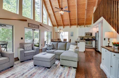Seneca House | Seneca Lakefront Vacation Rental with Boat Dock!